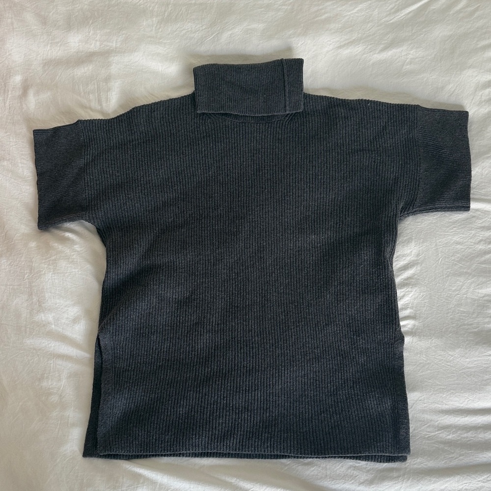 Women’s Dark Grey Turtleneck Sweater